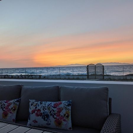 Lambou Beach Sunset Soroni Zewnętrze zdjęcie