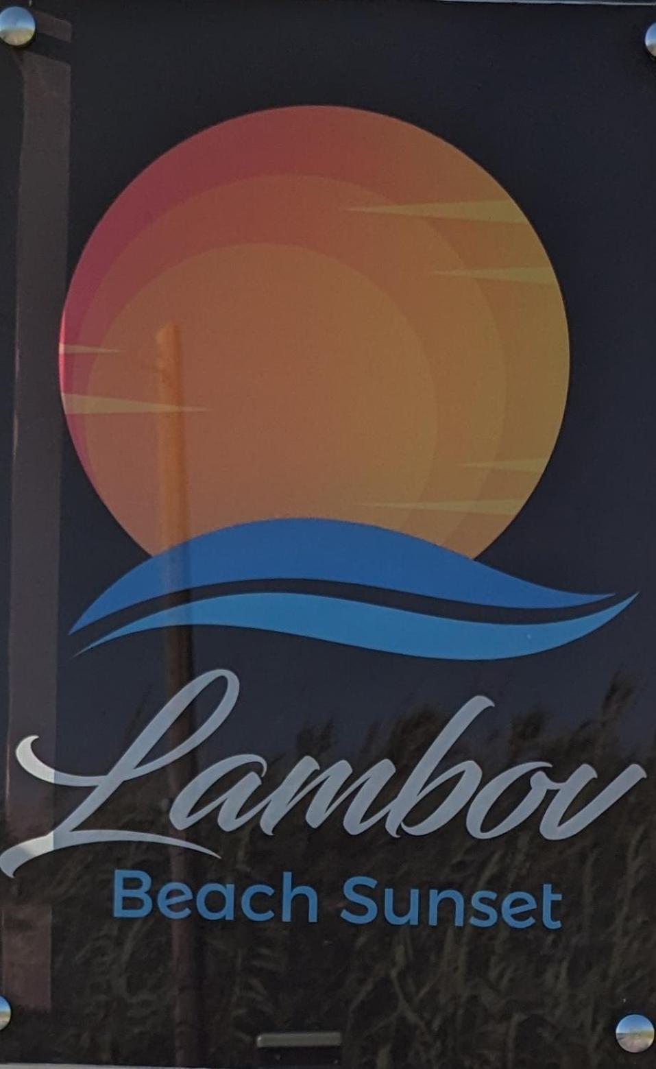 Lambou Beach Sunset Soroni Zewnętrze zdjęcie